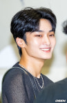 [사진]크래비티 태영,여심 사로잡는 미소