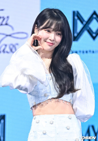 [사진]오마이걸 승희,'귀엽게'