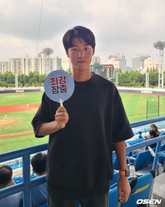 장충고 극적 4강행, ‘목동 방문’ 한화 훈남 신인의 응원 통했다…“기왕이면 황준서가 우리 팀 왔으면”