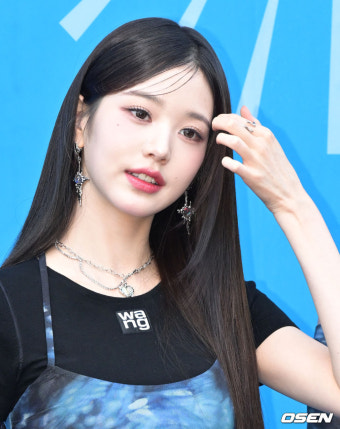 [사진]아이브 장원영, '세 가닥 앞머리가 포인트'