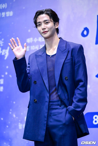 [사진]로운, '촉촉한 눈빛'