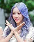 [사진]스테이씨 수민, 꽃