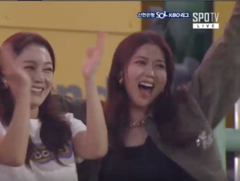 김동엽 홈런에 주먹 불끈 쥐며 소리 질렀던 미녀 탤런트, 오늘(27일) 키움 홈경기 시구...'삼빠 연예인' 정웅인처럼 '승요' 등극?