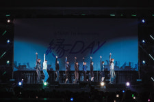 &TEAM, 팀 결성 1주년 기념 팬 이벤트 개최..11월 새 앨범 발매