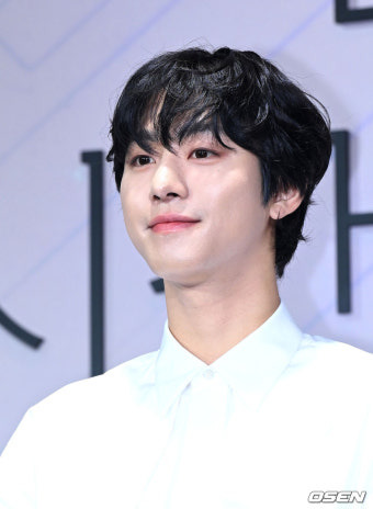 [사진]안효섭,'청춘의 아이콘'
