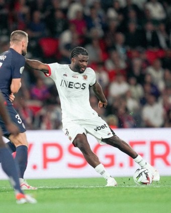 '이강인 명단 제외' PSG, 안방서 니스에 2-3 패...음바페 멀티골에도 무패 마감