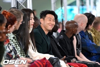 ‘패션모델로 변신한 손흥민’ 전지현과 함께 런던패션위크 참석