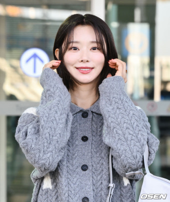 [사진]이주빈, '귀여운 볼하트'