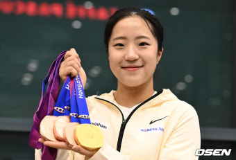 [사진]신유빈, '2002년 이후 한국의 첫 탁구 금메달'