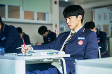 서범준X채서은, 엘리트 고등학생으로 변신 (하이쿠키)