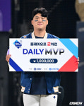 소름돋는 염갈량의 예측 “11월 되면 NC 흐름이 바뀐다”…PS 9연승 끝. 그렇다면 '2패→1승' KT 반격 이어질까