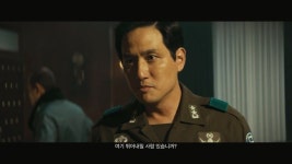 서울의 봄 황정민, 前대통령 싱크로율 100% 비주얼 깜짝