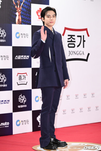 [사진]'무빙' 반장 김도훈, '청룡 왔어요'