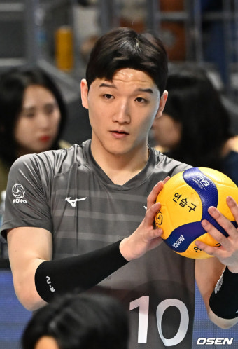 ‘정지석 돌아오니 링컨 부상’ 대한항공, 우리카드 공포증에 부상 악재까지…4년 연속 통합우승 위태롭다