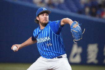 MLB 복귀 갈망 '괴짜' 사이영상 투수, 
