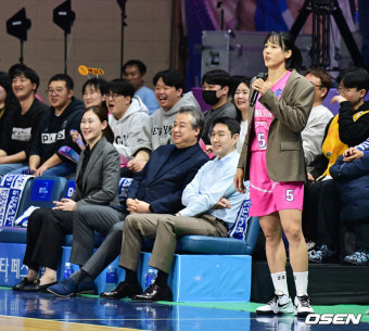 김단비, 2024-2025 여자프로농구 정규리그 MVP 선정 소감 밝혀 농구의 아버지 위성우 감독에 감사 인사