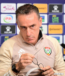 [사진]UAE 벤투 감독, 날카로운 눈빛