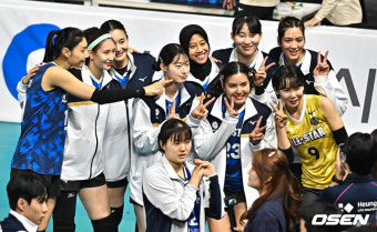 [사진]김연경-김수지-표승주-최정민-메가-박정아-푼푼-야스민-오지영,'함께 추억하며'