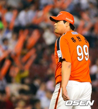 '11년만에 금의환향' 류현진 한화복귀 확정...21일 오키나와 캠프 합류