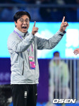 '파리올림픽은 어쩌라고?' A대표팀 황선홍 임시감독 확정, 대단한 축구협회 또 상식밖의 결정
