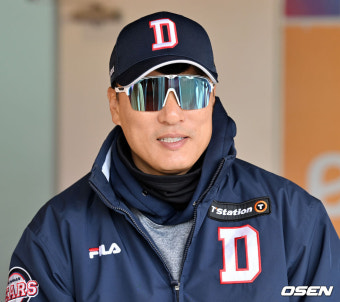 [사진]이승엽 감독,'시범경기 무패 행진에 미소 활짝'