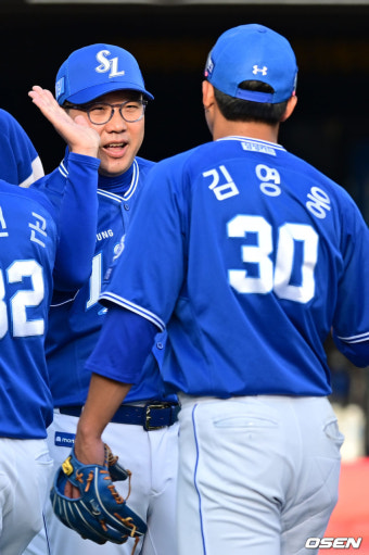 [사진]박진만 감독-김영웅,'히어로'