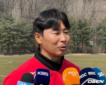 '英서 화제' 김기동 감독, 