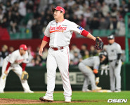 [사진]밀어내기 볼넷 아쉬운 SSG 이로운