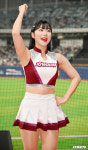[사진]키움 치어리더 김하나,사랑스럽게