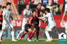 또 태하드라마! 포항, 94분 극장골로 전북 1-0 격파...10G 무패 행진+선두 탈환[오!쎈 포항]