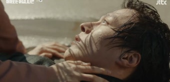 '우울증+초능력 상실' 장기용, 천우희가 구했다→'인공호흡' 첫 만남에 눈길 ('히어로는') [Oh!쎈 포인트]