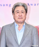 [사진]최민식, '강렬한 포스'