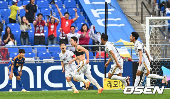 '후반 추가시간 못 넘겼다' 울산, '김태현 극장골' 김천과 2-2 무승부... 2위 유지