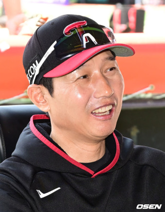 [사진]염경엽 감독,'여유로운 미소'