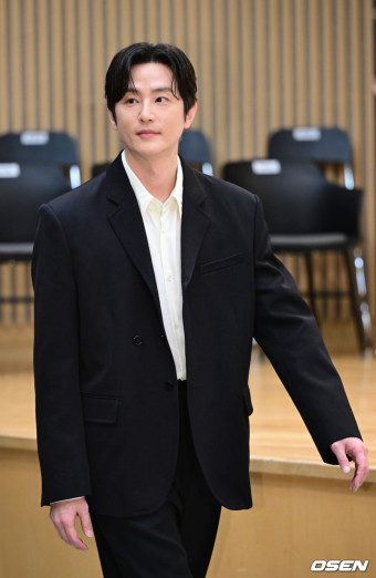 [사진]권율, '훈훈한 등장'