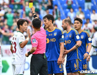 [사진] 경고 받는 이정택