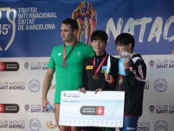 '대회 신기록 우승' 김우민, '세계 기록 보유자' 꺾은 김민섭...한국 수영, 올림픽 전초전서 金 3개 수확