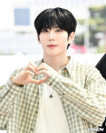 [사진]BAE173 영서, 초록 하트