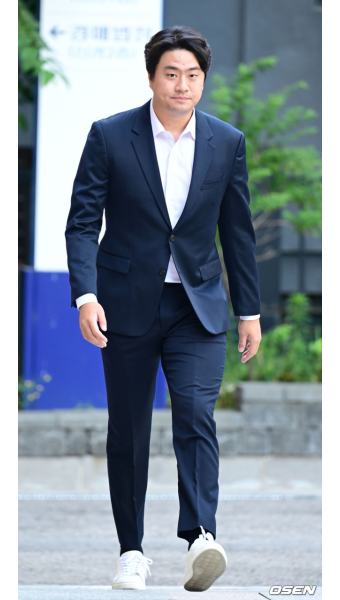 [사진]이영하,'항소심 선고 공판 출석'