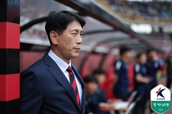 포항 스틸러스, 가와사키에 0-4 완패…아스프로 퇴장으로 어려움 가중