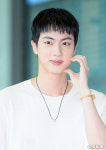 [사진]BTS 진,설레는 하트