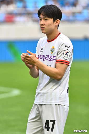 '고3 K리거가 손흥민 후계자?' 18살 양민혁의 '만화급 스토리'...데뷔 4달 만에 토트넘 직행→한국 축구 역사로