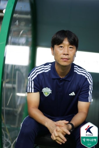 전북 김두현 감독, 