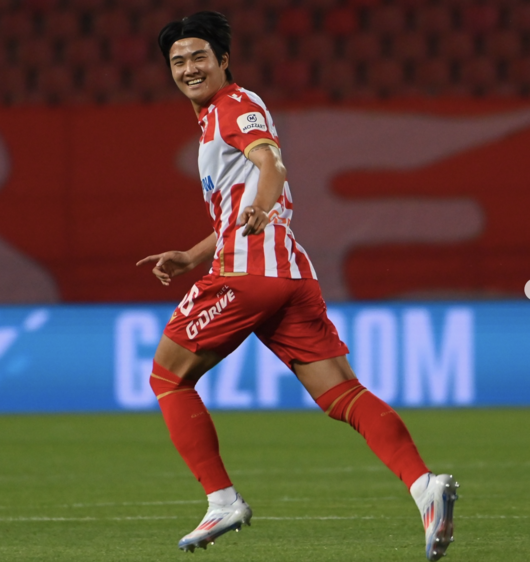 설영우, UCL 2경기 연속 도움... 즈베즈다, 슈투트가르트 5-1 격파로 대회 첫 승 달성