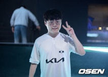 [LCK] 기세 탄 DK, 숙적 KT 2-0 제압 ‘라이벌전 완승’…T1 4위, KT 5위 확정