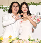 [단독] ‘23억 자산’ 김경진 “부동산보다 2세 먼저..이혼 예능 정중히 고사” (직격인터뷰)