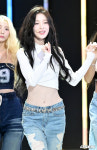 [사진]오마이걸 아린,아름다운 허리라인