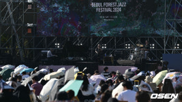 [사진]서울숲재즈페스티벌 무대 오른 에디 고메즈 트리오