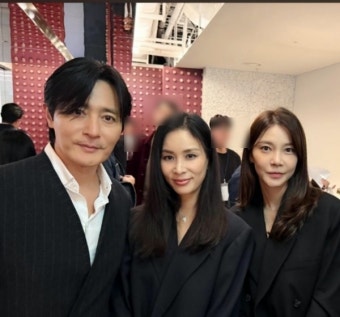장동건고소영, 귀한 투 샷 잡혔다! 세월 흘러도 여전한 비주얼 부부