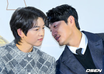 [사진]송중기-이희준, 속닥속닥